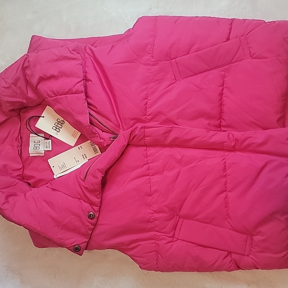NWT BDG Urban Outfitters Pia Hot Pink Puffer Vest. XS